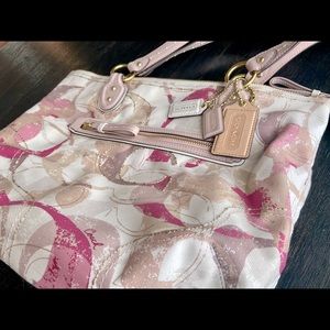 Authentic Coach ‘Poppy’ Pink & Cream Shoulder Bag